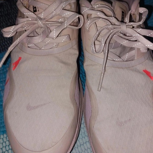 Nike Run dusty pink athletic shoes used, size 40.5