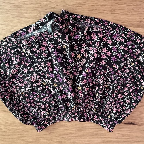 Pink Woman floral shorts pack of two like new, size S