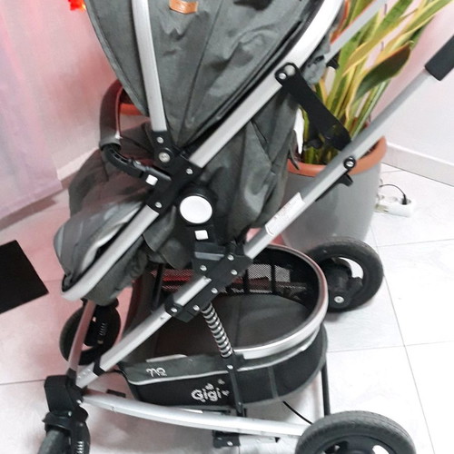 Moni 3-in-1 baby stroller like new, aluminum frame