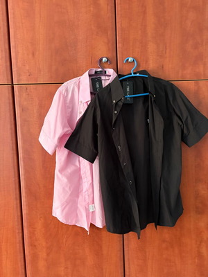The Laki short-sleeve shirts new with tags, pack of 2, black and pink, XL fit