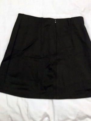 Skirt H&M size M like new, black