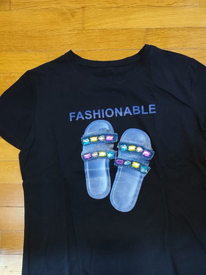 Black Graphic T-Shirt size M like new with sandal print and stones
