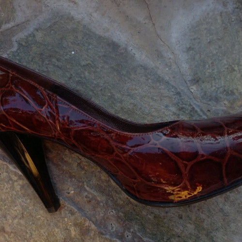 Bordo leather/patent pumps like new, size 37