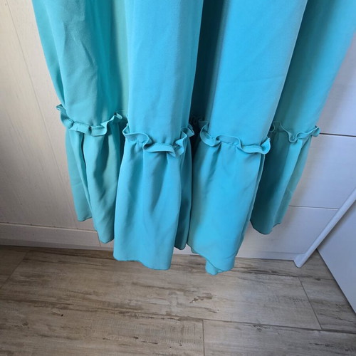 Maxi dress turquoise new with open back and chest support