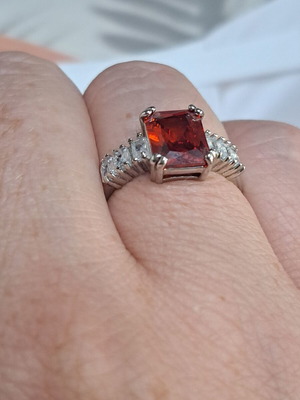 Pt 950 Silver Ring with Red Square Stone like new
