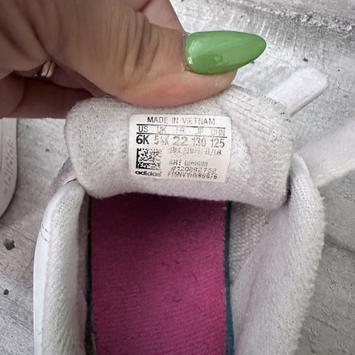 Adidas kids sneakers white with velcro size 22 like new