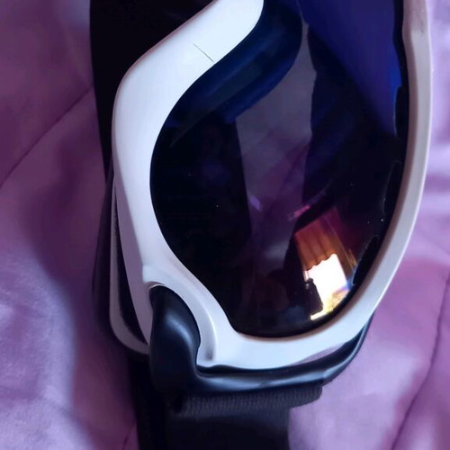Ski mask like new with small repaired crack