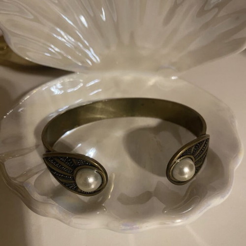 Zara bracelet cuff used with pearls gold color
