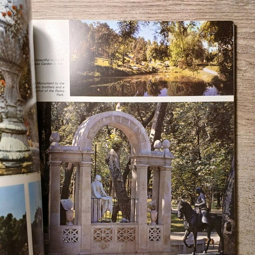 Ganz Madrid book used in English