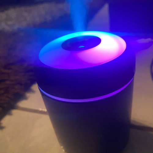 Aromatherapy diffuser and essential oil humidifier with night light