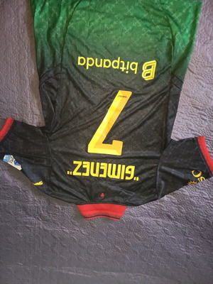 Milan Puma sports shirt XL with Gimenez name