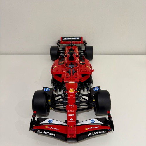 Lego Technic Ferrari SF-24 F1 model like new