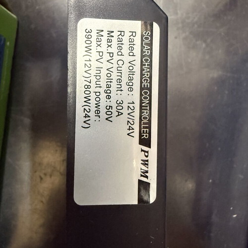 Solar controller 12/24 volt 30A PWM new