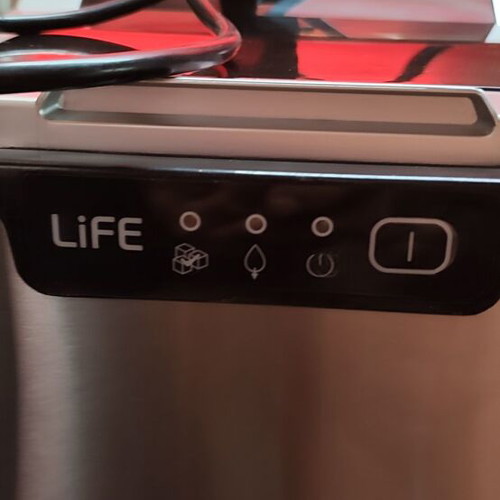 Ice machine like new