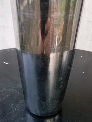 Large shaker used without lid