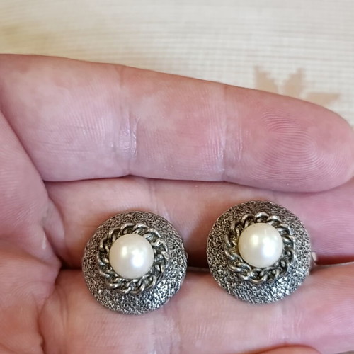Vintage clip-on earrings, 1970s
