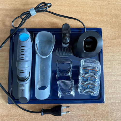 Braun Cruzer 6 body shaver used with accessories