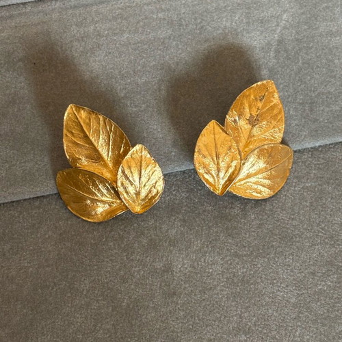 Trifari vintage clips earrings used, gold plated