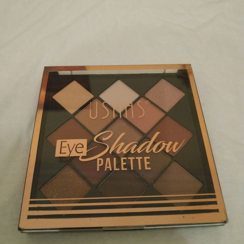 Eyeshadow palette and mascara new, unused