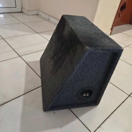Subwoofer 12" used, made in USA, deep and quality bass