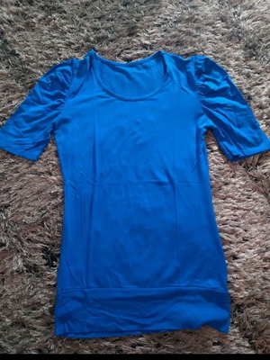 Women's short-sleeve blouse