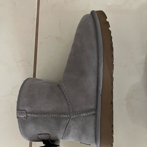 Ugg boots size 37 used, gray