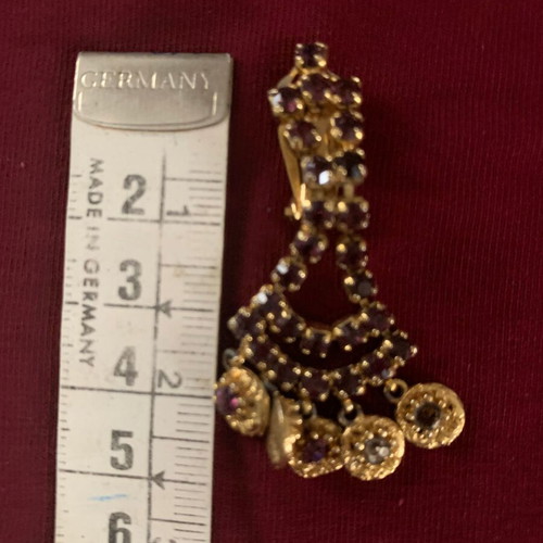 Vintage gold earrings with ruby stones like new