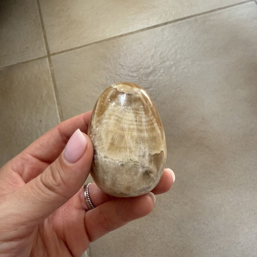 Quartz Crystal Decorative Egg like new for Feng Shui