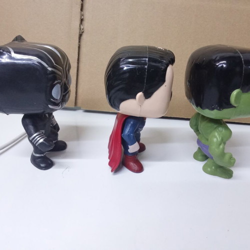 Set of 3 superhero figures, unbranded