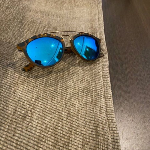 White Shark sunglasses new with blue lens and brown frame
