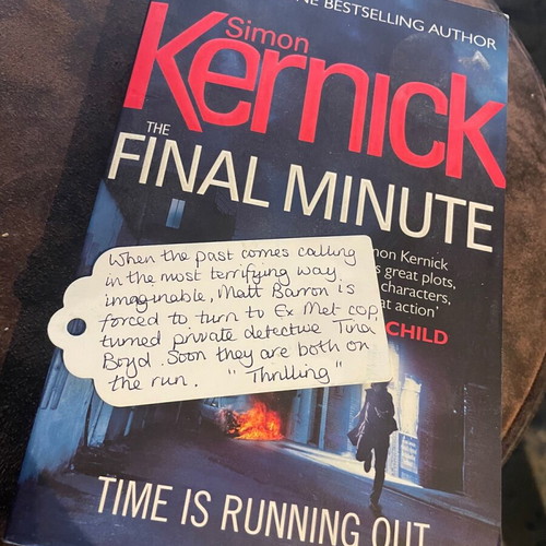 The Final Minute by Simon Kernick thriller book like new, English edition