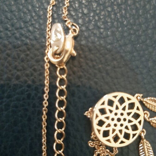 Dreamcatcher necklace new, pink gold