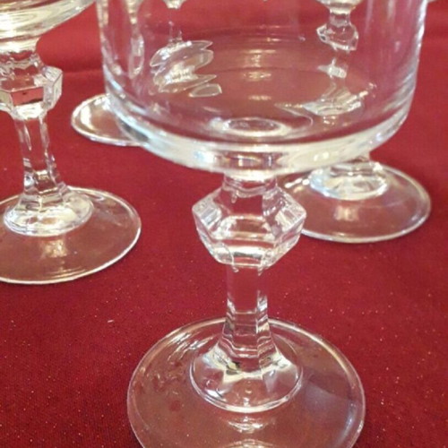 Champagne glasses set of six with diamond-shaped stems, new