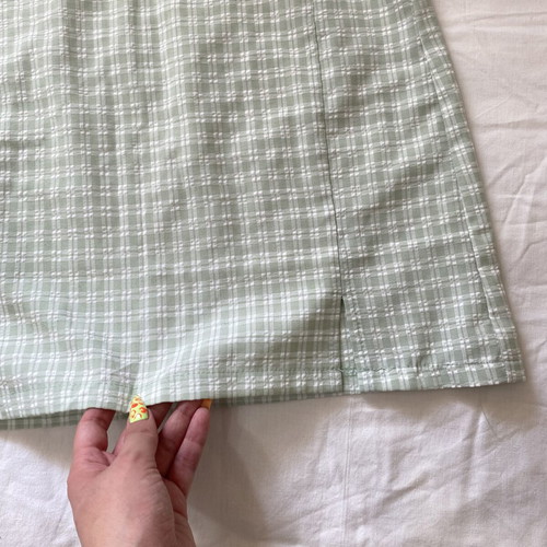 Shein mini skirt like new, light green and white with front slits
