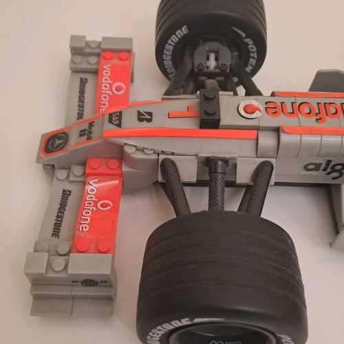 Vodafone McLaren Mercedes F1 Formula like new, assembled