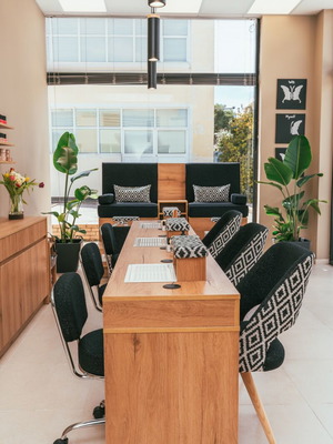 Nail salon πλήρως εξοπλισμένο 47τμ στον Άγιο Στέφανο