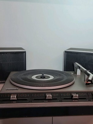 Stereo Philips AF382 vintage suitcase record player used