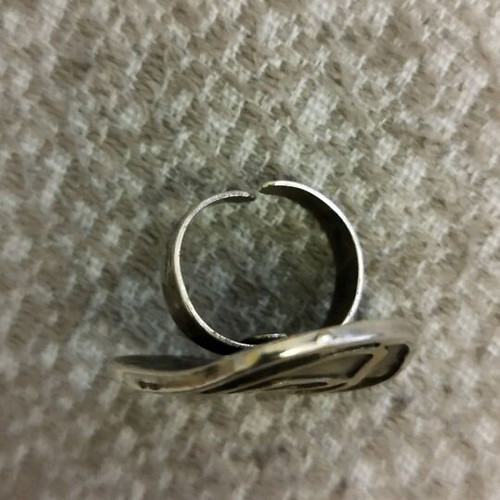 Ring used large adjustable size gray silver