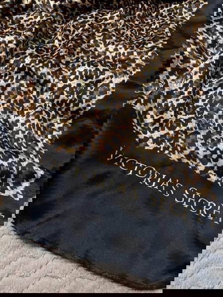 Victorias secret κασκόλ λεοπαρ