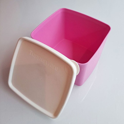 Tupperware Freezer - Safe 800ml like new, pink