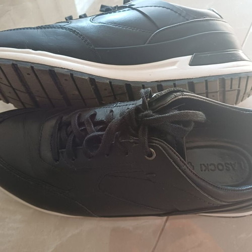 Leather Casual Shoes like new, size 43, black and white