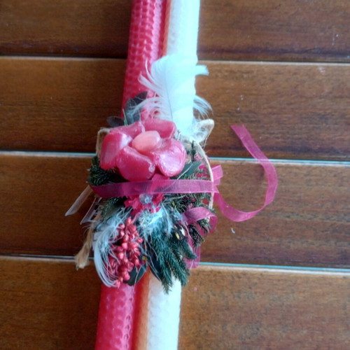 Five handmade Easter candles made of beeswax new