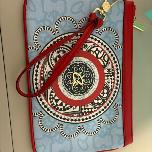 Axel Sgraffito envelope bag like new