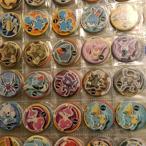 Pokémon pickers collection used with album