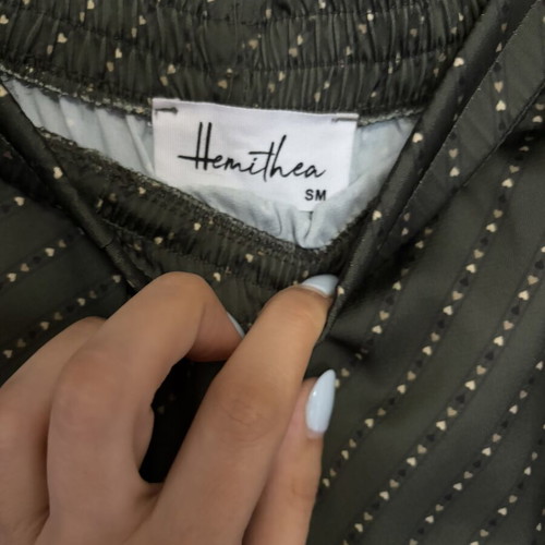 Hemithea wide satin pants small medium like new
