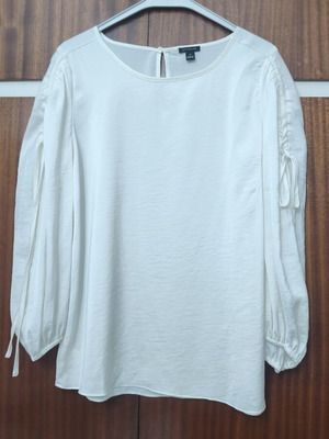 White top with long sleeves used, size M