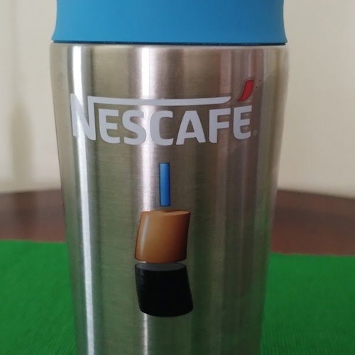 Nescafe collectible shaker thermos like new with Jacobs cups