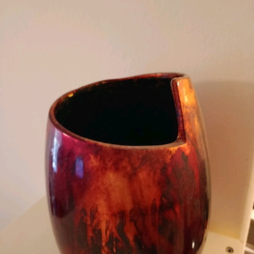 Ceramic vase like new in Bordeaux red-copper shades