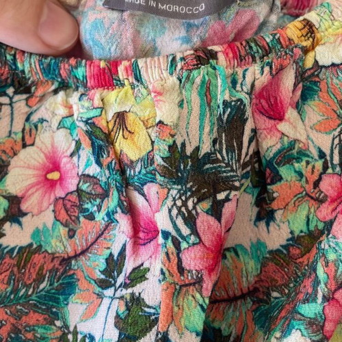 Off-shoulder blouse with flowers like new, Bershka, size S