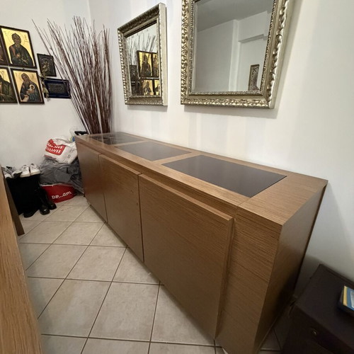 Buffet large used, dimensions 220x55x85.5 cm